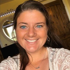 Meet your Posher, Jecca